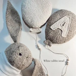 בובת ארנב דקורטיבי לקיר — White Rabbit