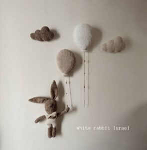ענן דקורטיבי לקיר — White Rabbit