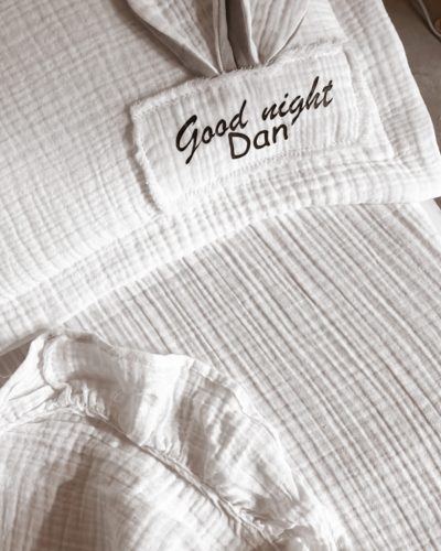 {"eId":"994357757704685","CameraPosition":1}