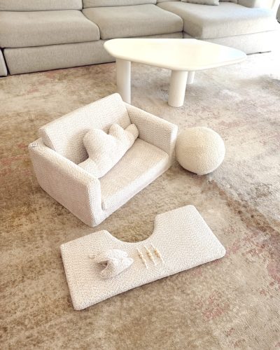 Edited in Tezza with: Vintage, Exposure, Brightness, & Shadows